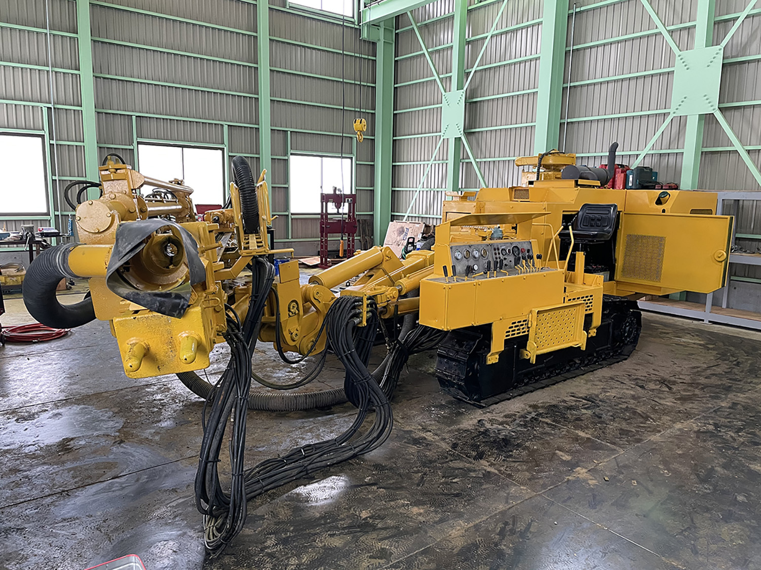 Ｔ's工房　Tsクローラー　DRT 甦る！レジェンド機｜株式会社 TRD東北｜建設機械、削岩機のことなら